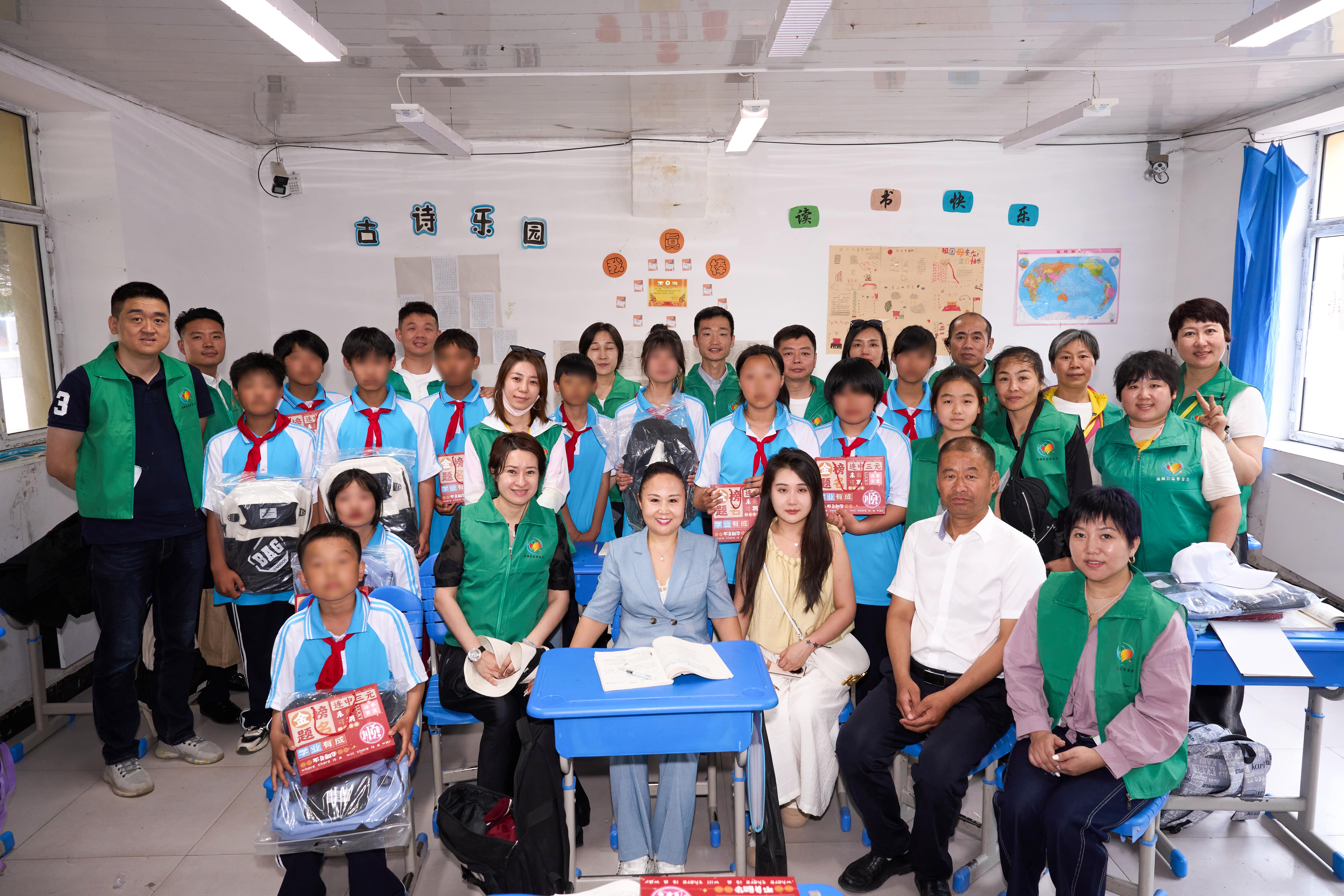 第254所 黑龙江巴彦县黑山镇民乐村好博在线（中国）唯一官方网站侯玉霞学校