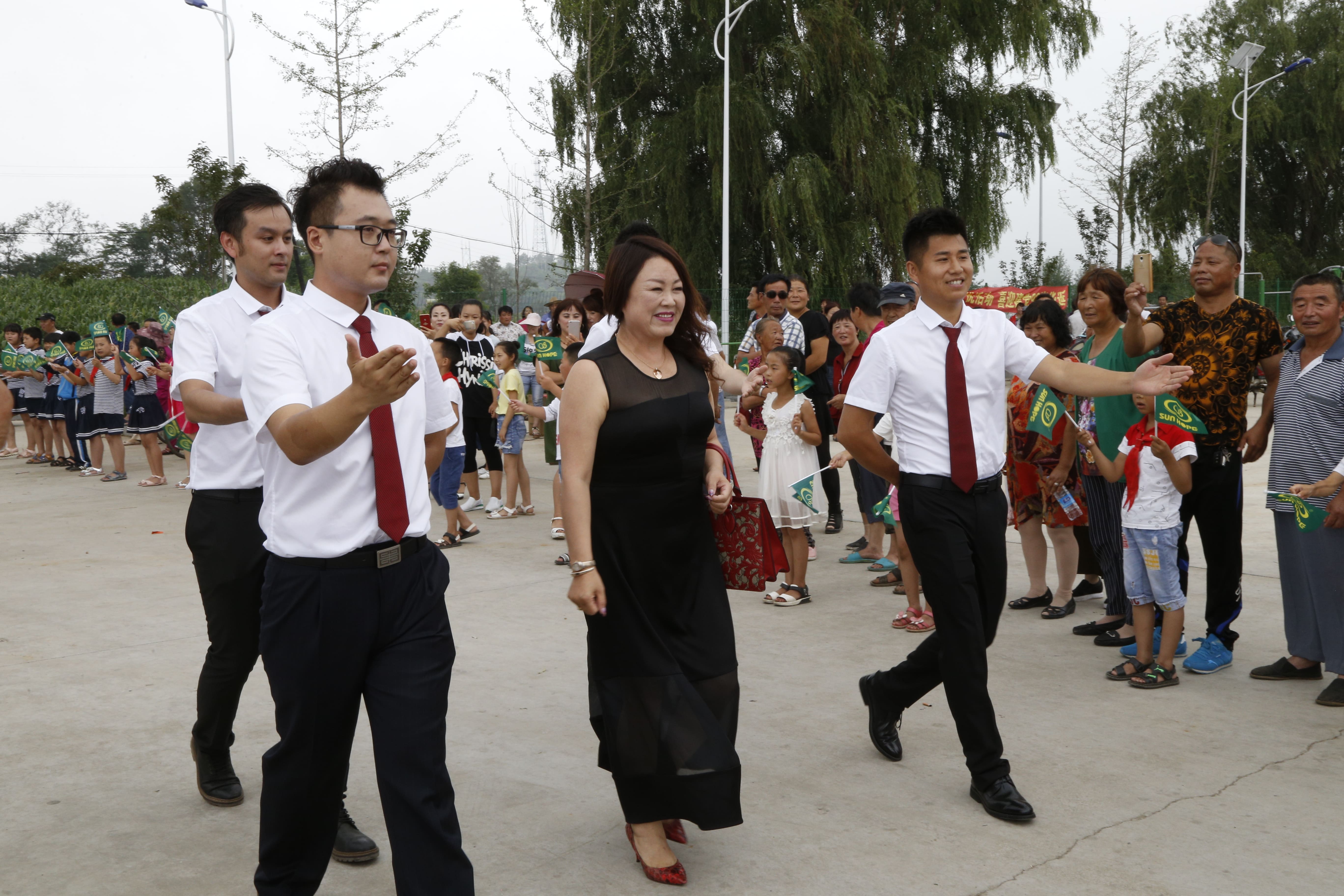 第110所 东港市椅圈镇好博在线（中国）唯一官方网站张兰小学